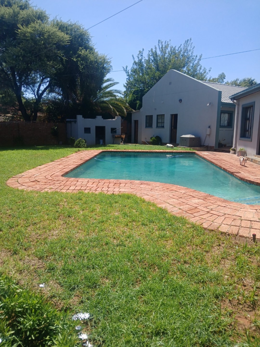 4 Bedroom Property for Sale in El Toro Park Northern Cape